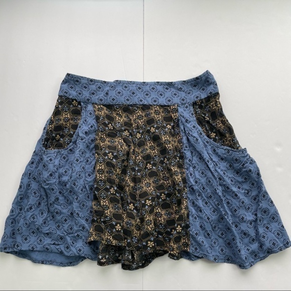 Free People Flowy Shorts - Picture 4 of 14